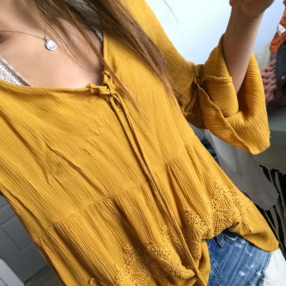 Bell sleeve blouse
